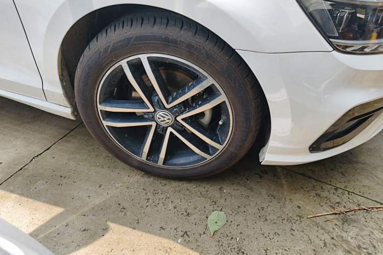 Used Volkswagen Lamando 2019 280TSI DSG Comfort Edition China V Standard Right Front Wheel Hub