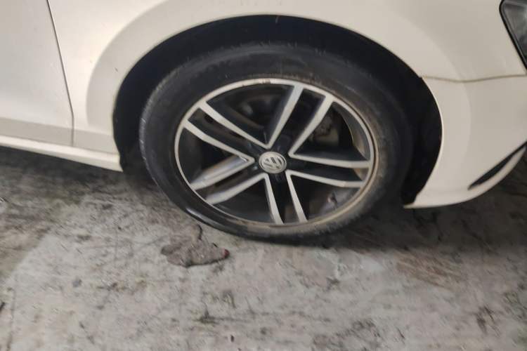 Used Volkswagen Lamando 2019 280TSI DSG Comfort Edition China V Standard Right Front Wheel Hub