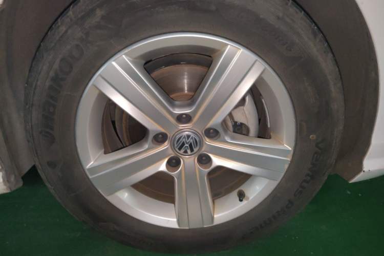 Used Volkswagen Lamando 2019 230TSI DSG Fashion Edition China VI Right Front Wheel Hub