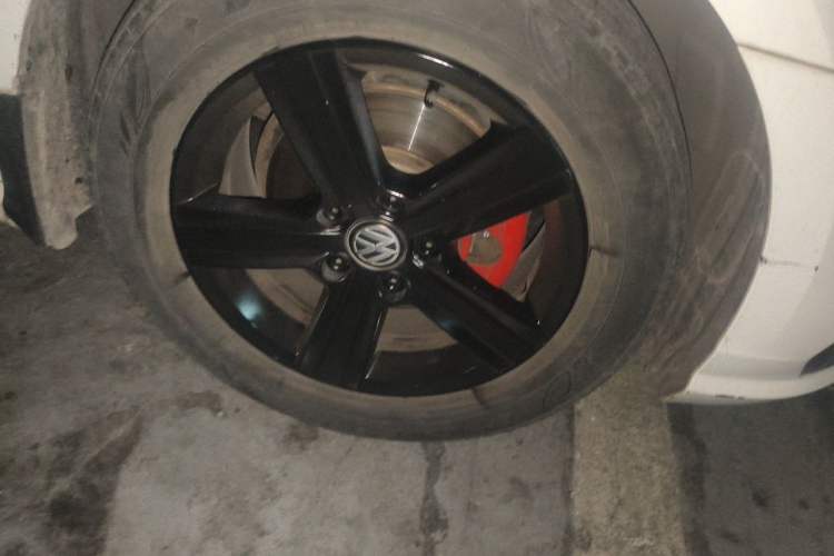 Used Volkswagen Lamando 2019 230TSI DSG Fashion Edition China VI Right Front Wheel Hub
