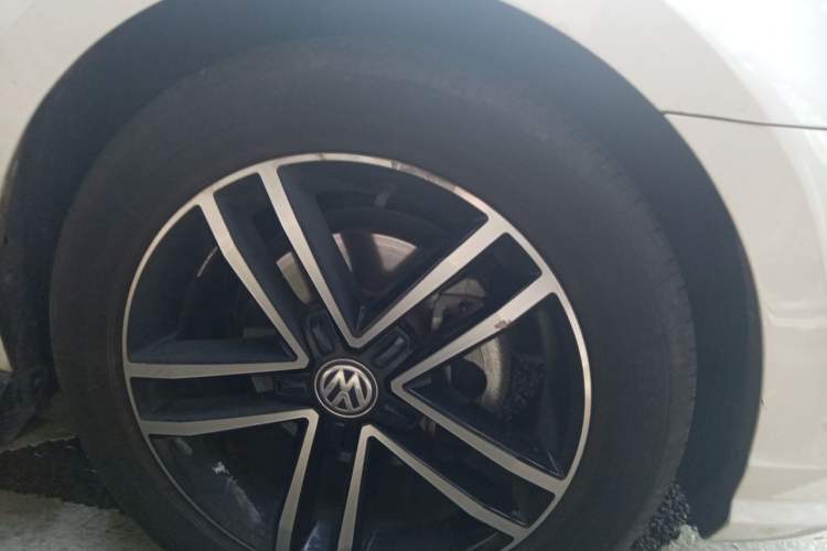 Used Volkswagen Lamando 2019 280TSI DSG Comfort Edition China V Standard Right Front Wheel Hub