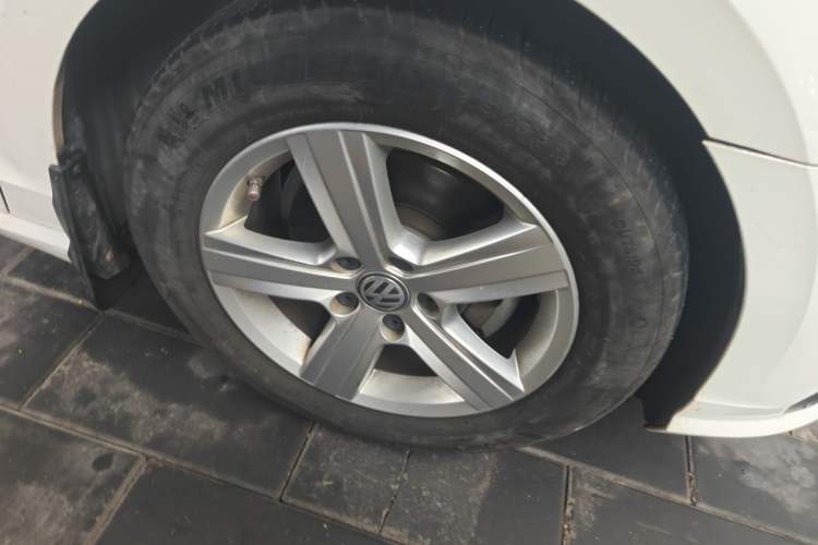Used Volkswagen Lamando 2019 230TSI DSG Vision Edition China VI Standard Right Front Wheel Hub