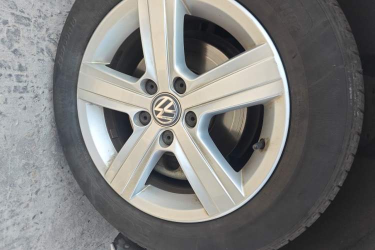 Used Volkswagen Lamando 2019 230TSI DSG Fashion Edition China VI Right Front Wheel Hub