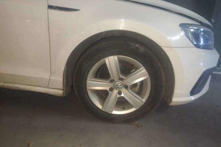 Used Volkswagen Lamando 2019 230TSI DSG Fashion Edition China V Standard Right Front Wheel Hub