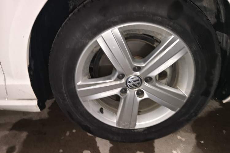 Used Volkswagen Lamando 2019 230TSI DSG Vision Edition China VI Standard Right Front Wheel Hub