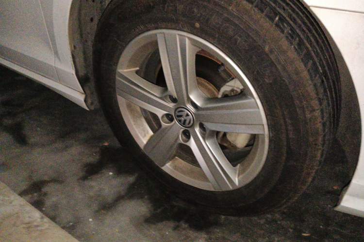 Used Volkswagen Lamando 2019 230TSI DSG Fashion Edition China V Standard Right Front Wheel Hub