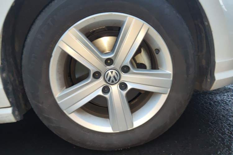 Used Volkswagen Lamando 2019 230TSI DSG Fashion Edition China VI Right Front Wheel Hub