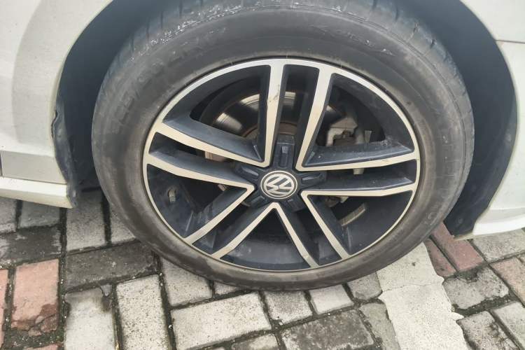 Used Volkswagen Lamando 2019 280TSI DSG Comfort Edition China V Standard Right Front Wheel Hub