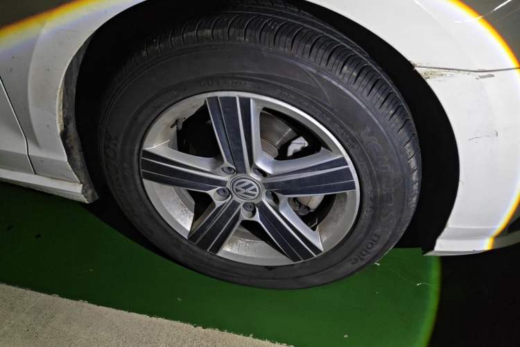Used Volkswagen Lamando 2019 230TSI DSG Vision Edition China VI Standard Right Front Wheel Hub