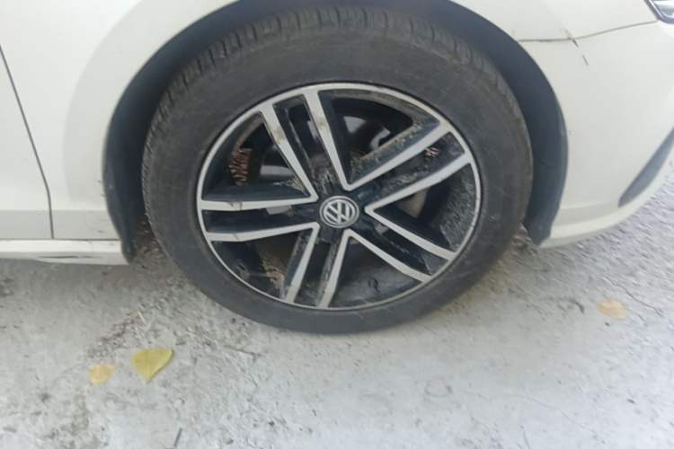 Used Volkswagen Lamando 2019 280TSI DSG Comfort Edition China VI standard Right Front Wheel Hub
