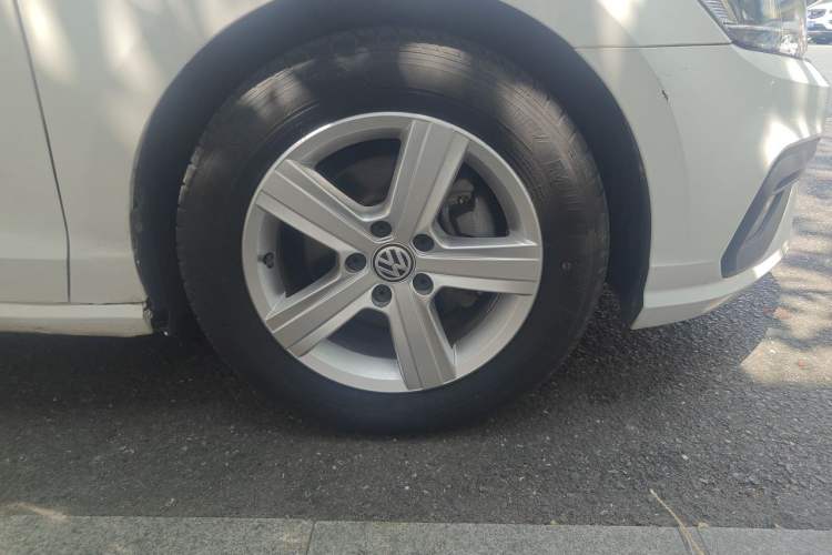 Used Volkswagen Lamando 2019 230TSI DSG Fashion Edition China VI Right Front Wheel Hub