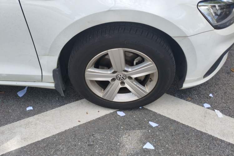 Used Volkswagen Lamando 2019 230TSI DSG Fashion Edition China V Standard Right Front Wheel Hub
