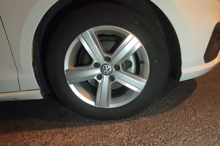 Used Volkswagen Lamando 2019 230TSI DSG Fashion Edition China VI Right Front Wheel Hub