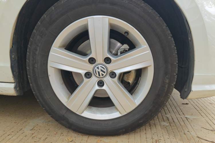 Used Volkswagen Lamando 2019 230TSI DSG Fashion Edition China V Standard Right Front Wheel Hub