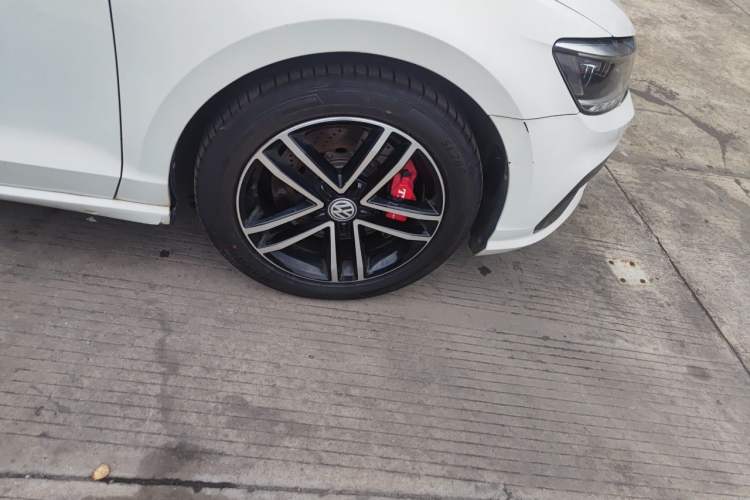 Used Volkswagen Lamando 2019 280TSI DSG Comfort Edition China V Standard Right Front Wheel Hub