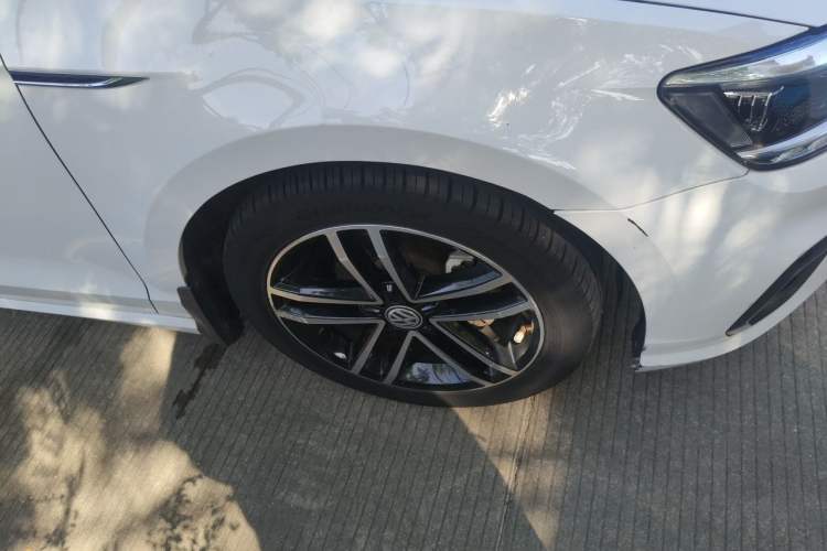 Used Volkswagen Lamando 2019 280TSI DSG Comfort Edition China VI standard Right Front Wheel Hub