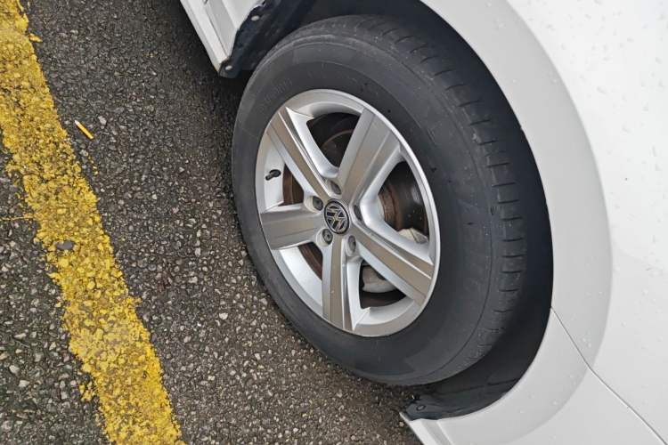 Used Volkswagen Lamando 2019 230TSI DSG Fashion Edition China V Standard Right Front Wheel Hub