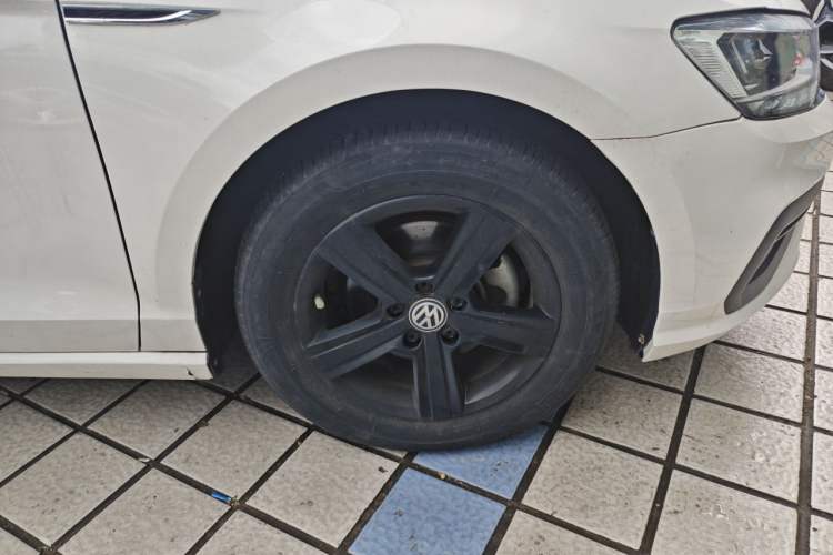 Used Volkswagen Lamando 2019 230TSI DSG Fashion Edition China VI Right Front Wheel Hub