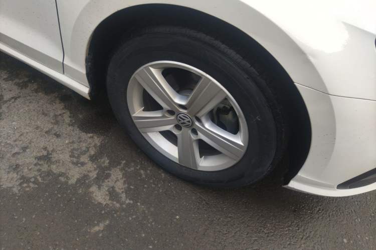 Used Volkswagen Lamando 2019 230TSI DSG Fashion Edition China VI Right Front Wheel Hub
