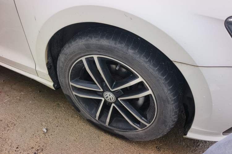 Used Volkswagen Lamando 2019 280TSI DSG Comfort Edition China V Standard Right Front Wheel Hub