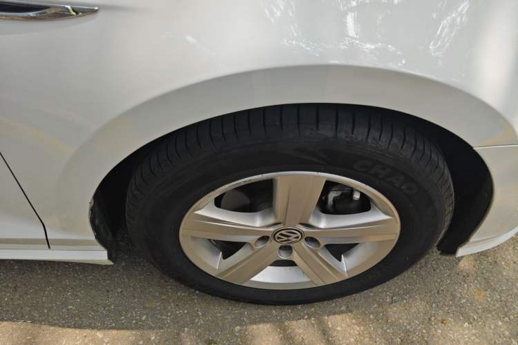 Used Volkswagen Lamando 2019 230TSI DSG Fashion Edition China V Standard Right Front Wheel Hub