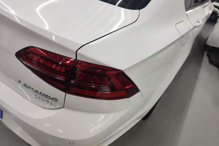Used Volkswagen Lamando 2019 230TSI DSG Fashion Edition China VI Right Rear Taillight