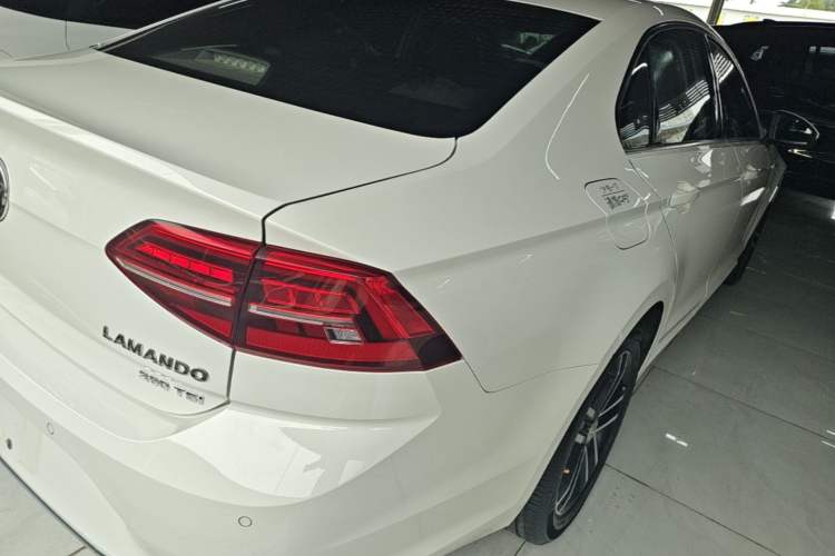 Used Volkswagen Lamando 2019 280TSI DSG Comfort Edition China V Standard Right Rear Taillight