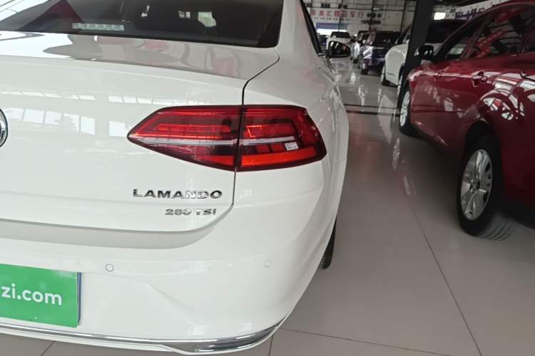 Used Volkswagen Lamando 2019 280TSI DSG Comfort Edition China VI standard Right Rear Taillight