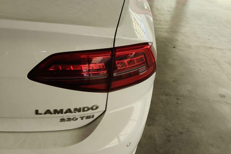 Used Volkswagen Lamando 2019 230TSI DSG Fashion Edition China VI Right Rear Taillight