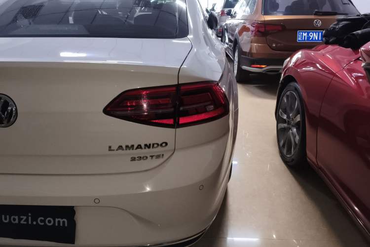 Used Volkswagen Lamando 2019 230TSI DSG Fashion Edition China VI Right Rear Taillight