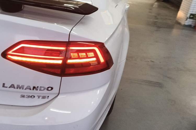 Used Volkswagen Lamando 2019 230TSI DSG Fashion Edition China VI Right Rear Taillight