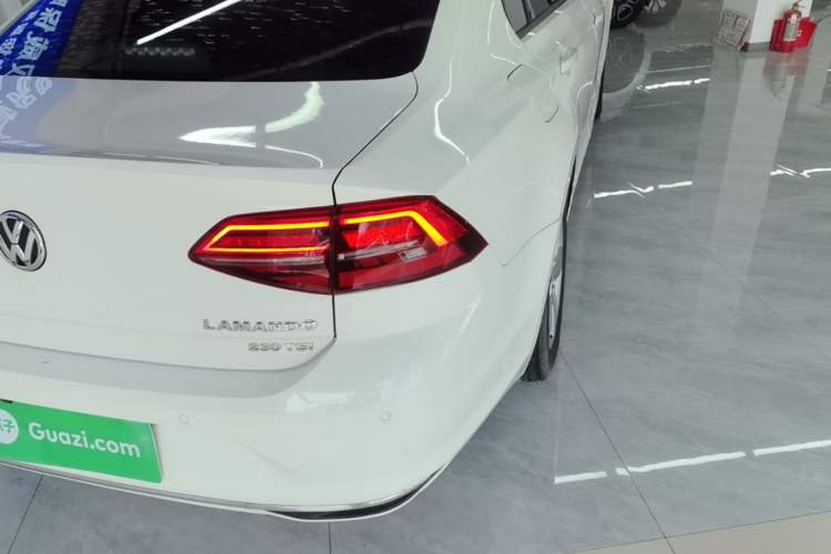 Used Volkswagen Lamando 2019 230TSI DSG Fashion Edition China VI Right Rear Taillight