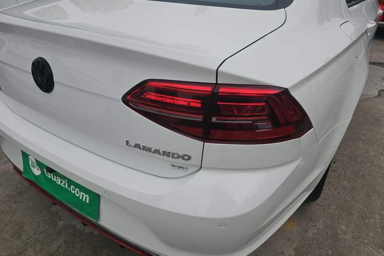 Used Volkswagen Lamando 2019 230TSI DSG Fashion Edition China VI Right Rear Taillight