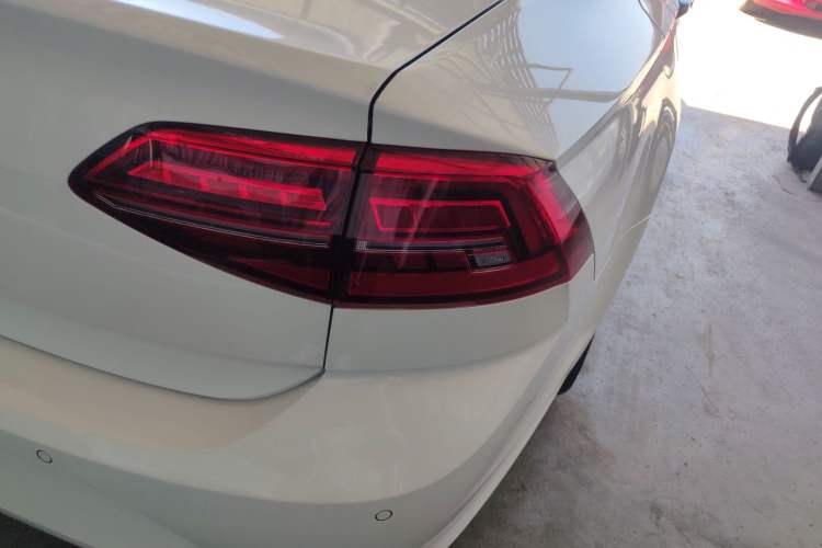 Used Volkswagen Lamando 2019 280TSI DSG Comfort Edition China VI standard Right Rear Taillight