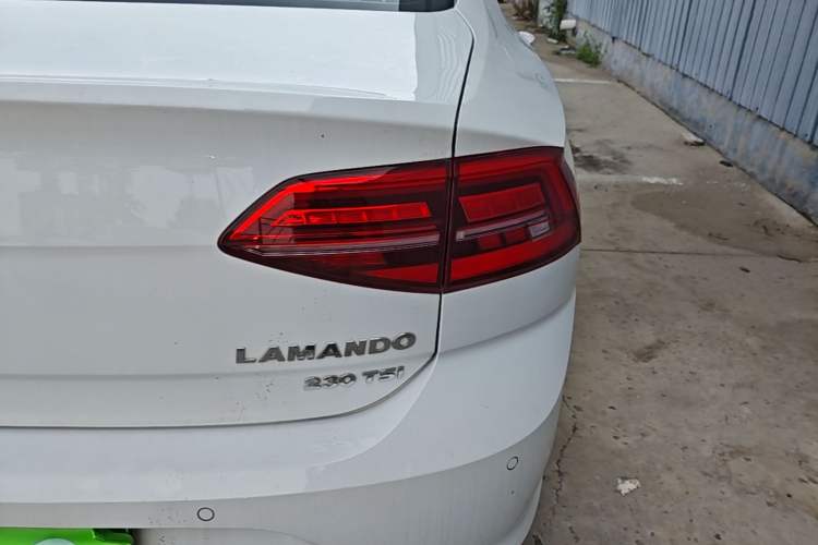 Used Volkswagen Lamando 2019 230TSI DSG Fashion Edition China VI Right Rear Taillight