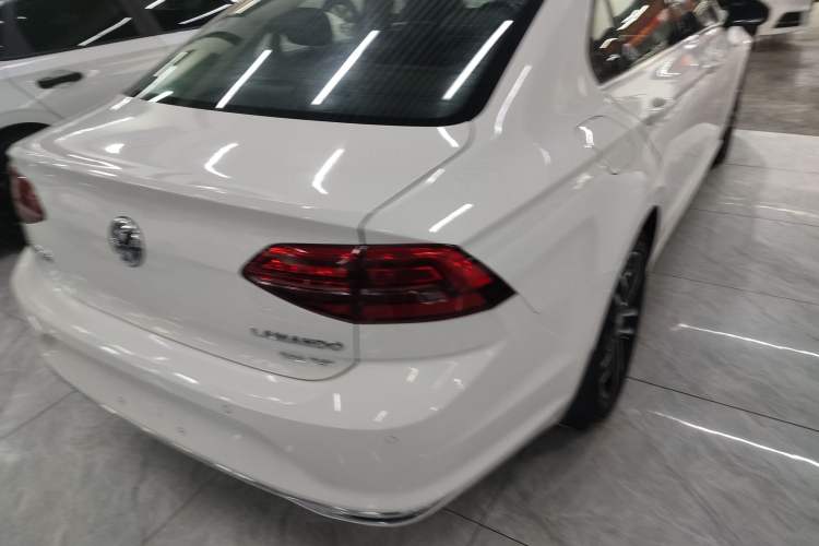 Used Volkswagen Lamando 2019 280TSI DSG Comfort Edition China VI standard Right Rear Taillight