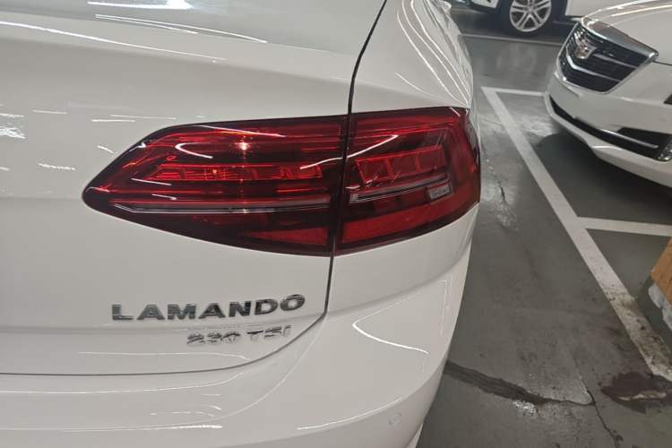 Used Volkswagen Lamando 2019 230TSI DSG Fashion Edition China VI Right Rear Taillight