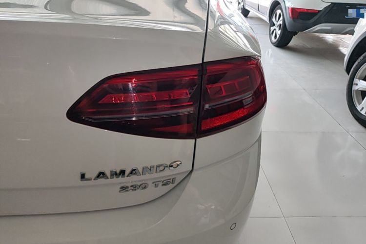 Used Volkswagen Lamando 2019 230TSI DSG Fashion Edition China V Standard Right Rear Taillight