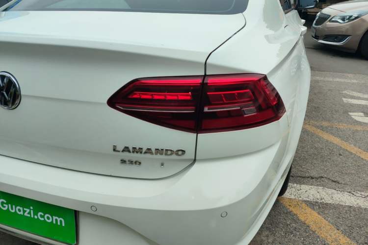 Used Volkswagen Lamando 2019 230TSI DSG Fashion Edition China VI Right Rear Taillight