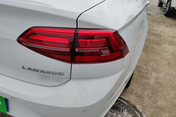 Used Volkswagen Lamando 2019 280TSI DSG Comfort Edition China V Standard Right Rear Taillight