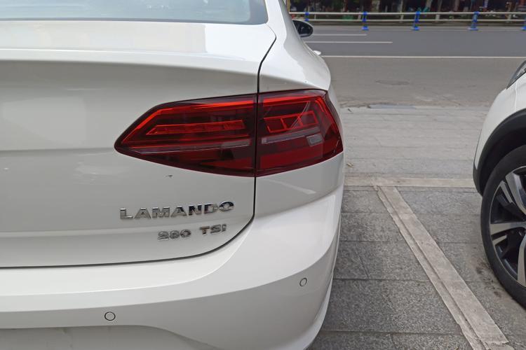 Used Volkswagen Lamando 2019 280TSI DSG Comfort Edition China V Standard Right Rear Taillight