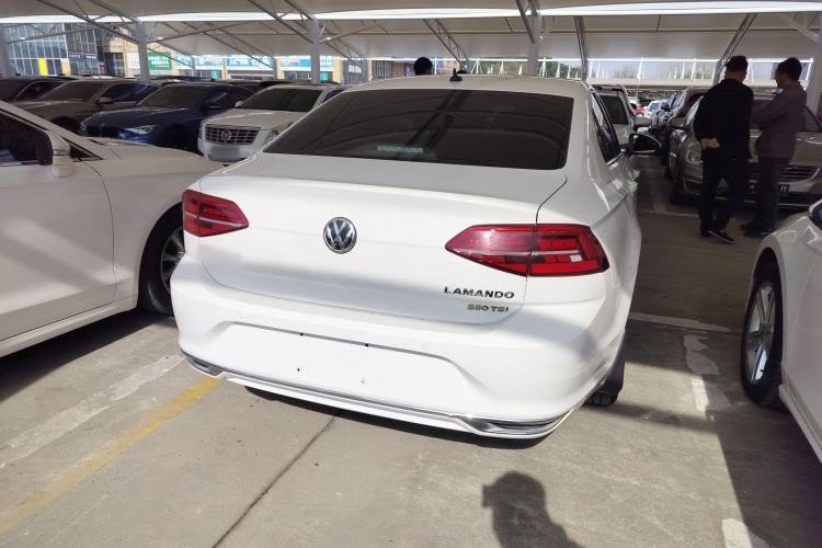 Used Volkswagen Lamando 2019 280TSI DSG Comfort Edition China VI standard Right Rear Taillight