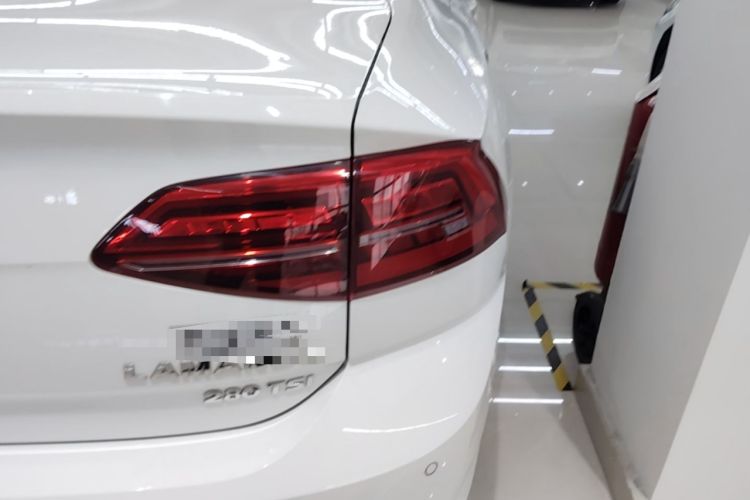 Used Volkswagen Lamando 2019 280TSI DSG Comfort Edition China V Standard Right Rear Taillight