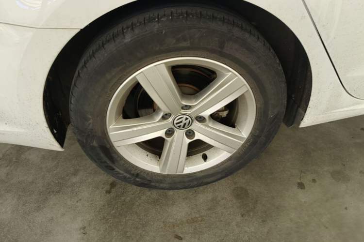 Used Volkswagen Lamando 2019 230TSI DSG Fashion Edition China VI Right Rear Wheel Hub