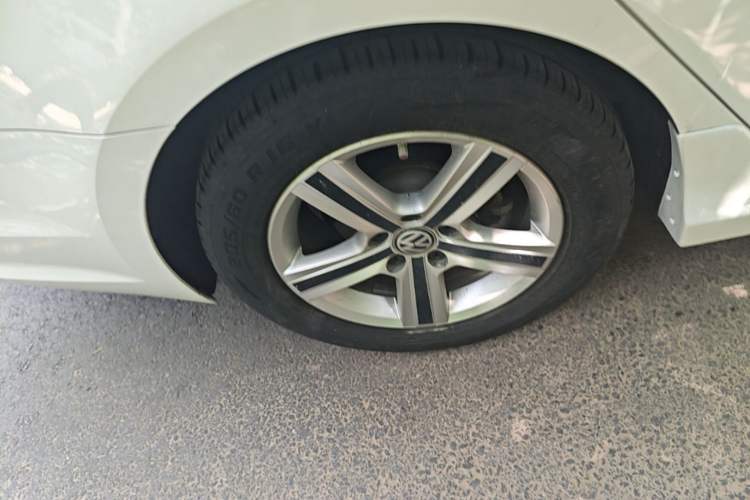 Used Volkswagen Lamando 2019 230TSI DSG Vision Edition China VI Standard Right Rear Wheel Hub