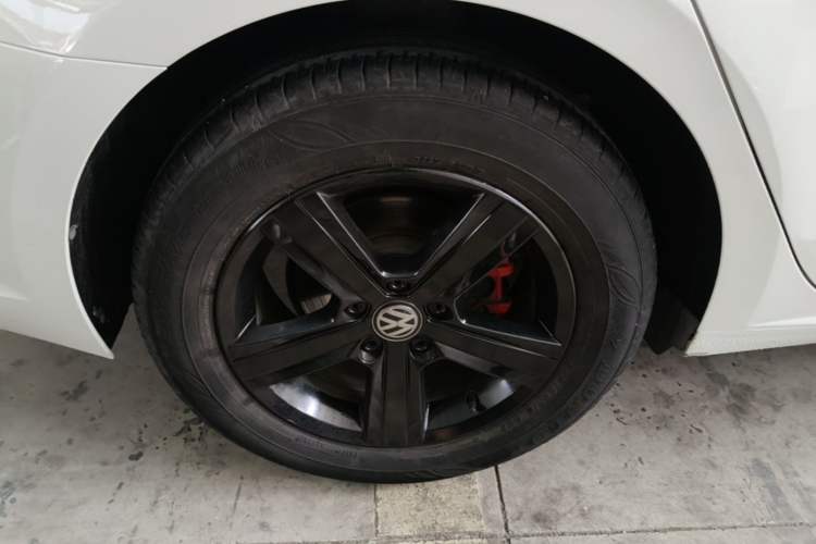 Used Volkswagen Lamando 2019 230TSI DSG Fashion Edition China VI Right Rear Wheel Hub