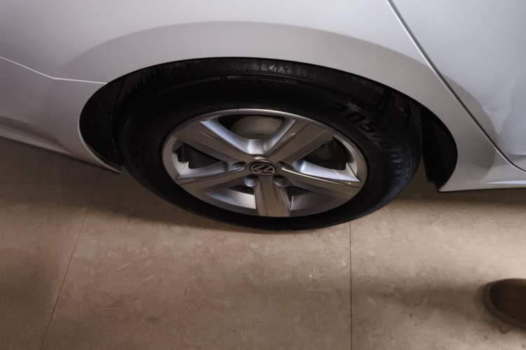 Used Volkswagen Lamando 2019 230TSI DSG Fashion Edition China VI Right Rear Wheel Hub