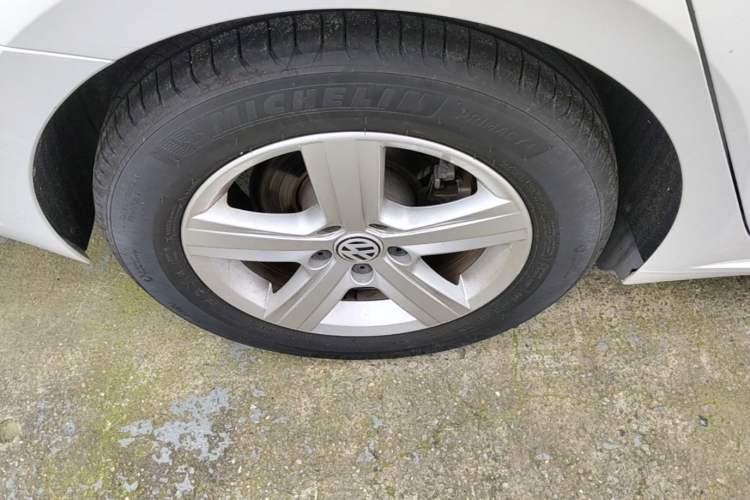 Used Volkswagen Lamando 2019 230TSI DSG Vision Edition China VI Standard Right Rear Wheel Hub