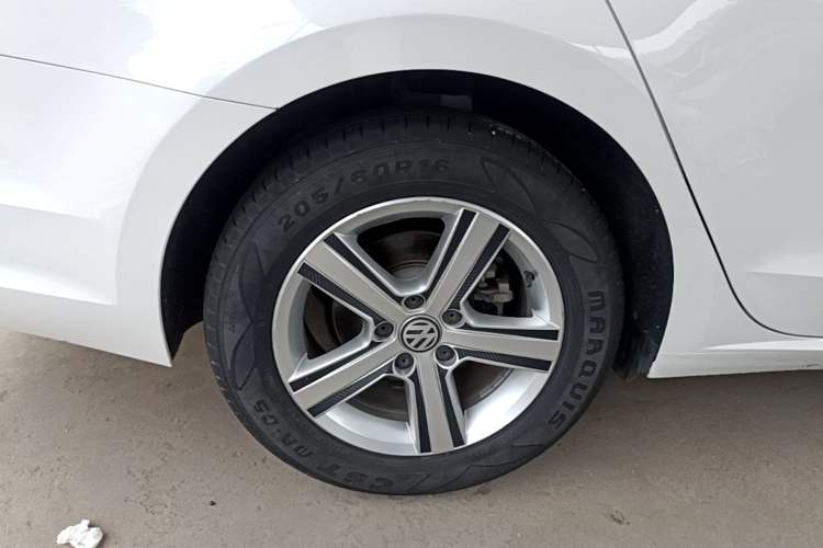 Used Volkswagen Lamando 2019 230TSI DSG Fashion Edition China VI Right Rear Wheel Hub