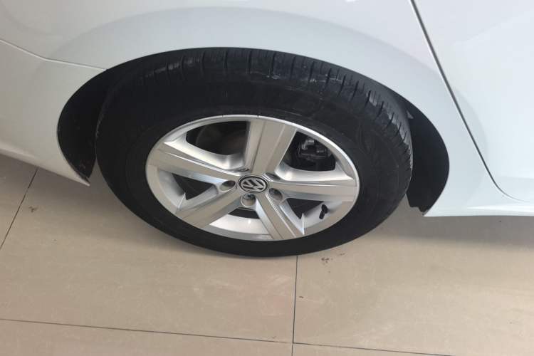 Used Volkswagen Lamando 2019 230TSI DSG Fashion Edition China VI Right Rear Wheel Hub